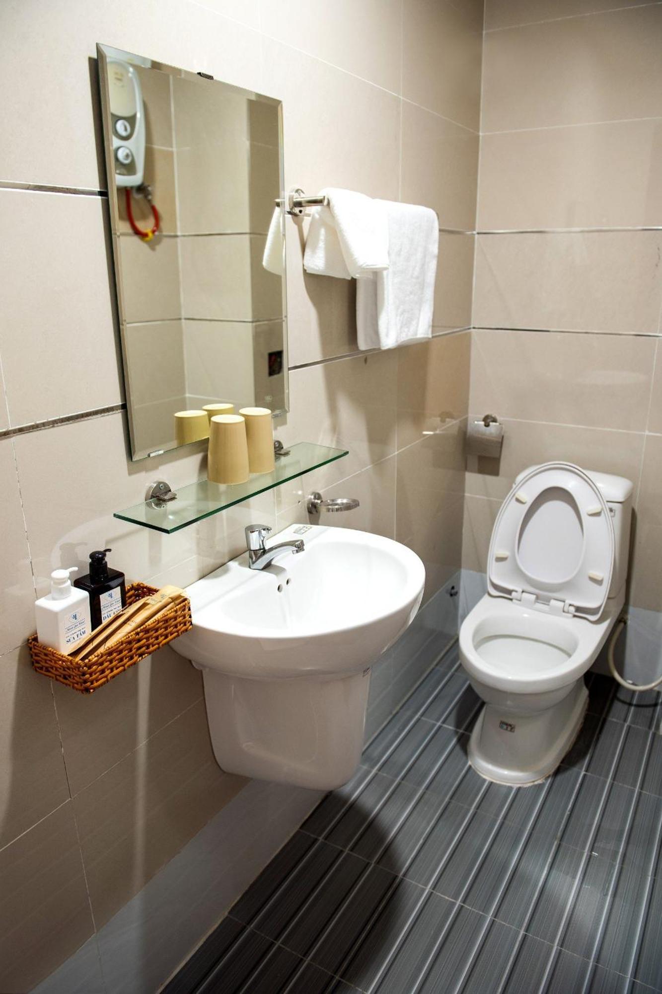 Minh Lam Hotel Pleiku Zewnętrze zdjęcie
