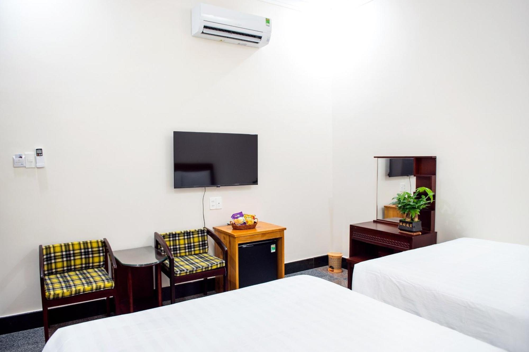 Minh Lam Hotel Pleiku Zewnętrze zdjęcie
