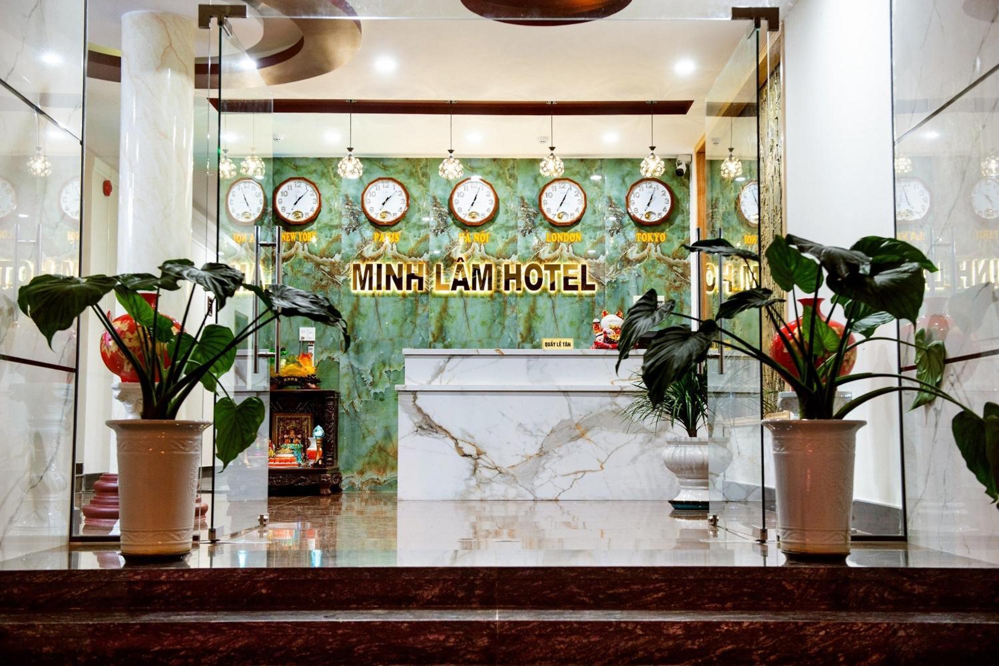 Minh Lam Hotel Pleiku Zewnętrze zdjęcie
